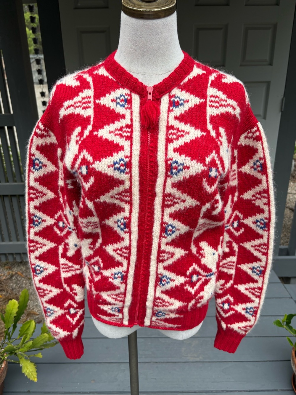 Ralph Lauren Vintage Red and White Geometric Zip Front Wool Sweater ♥️♥️♥️